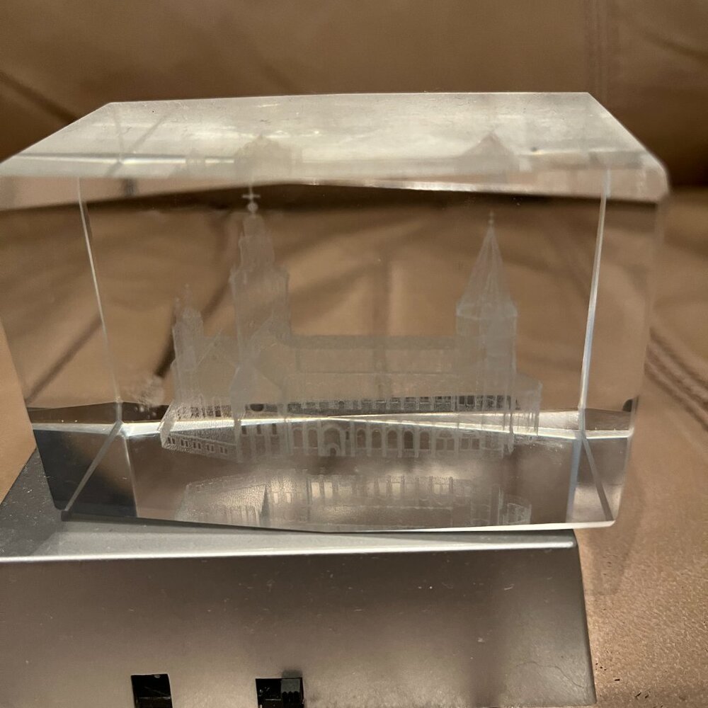 3D laser etched crystal glass paperweight